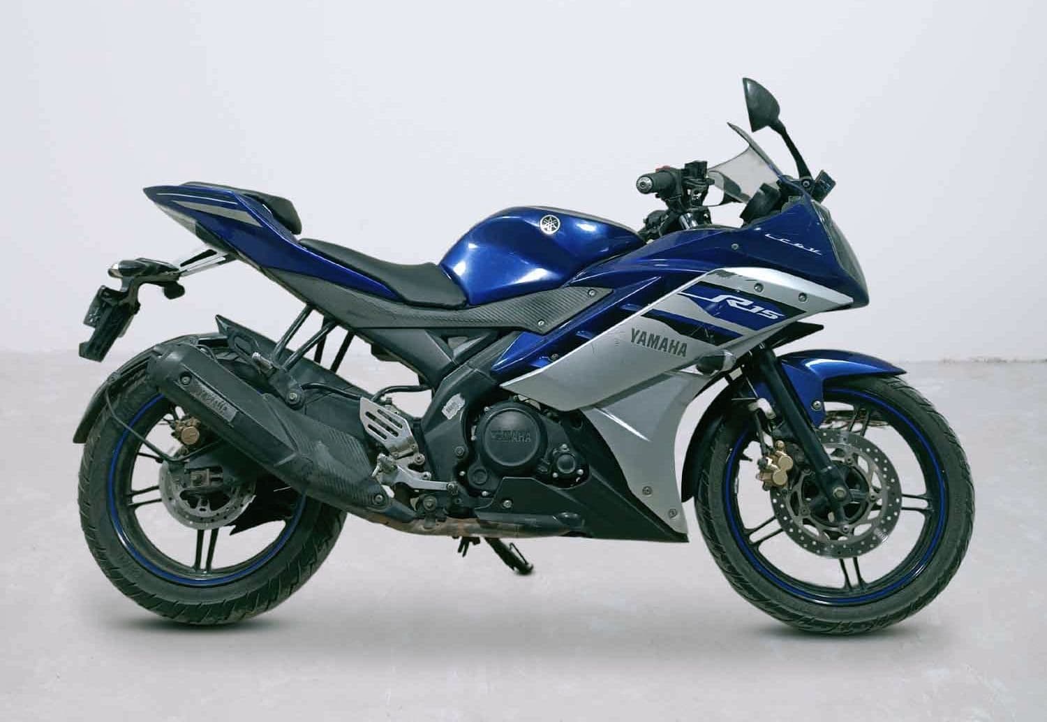 30 हजार रुपये में घर ले जाएं Yamaha R15, यहां पाएं ऑफर्स की जानकारी