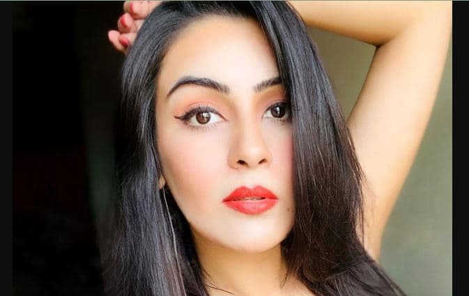 Ghum Hai Kisikey Pyaar Meiin एक्ट्रेस यामिनी की कार में अचानक लगी आग, बाल-बाल बचीं एक्ट्रेस