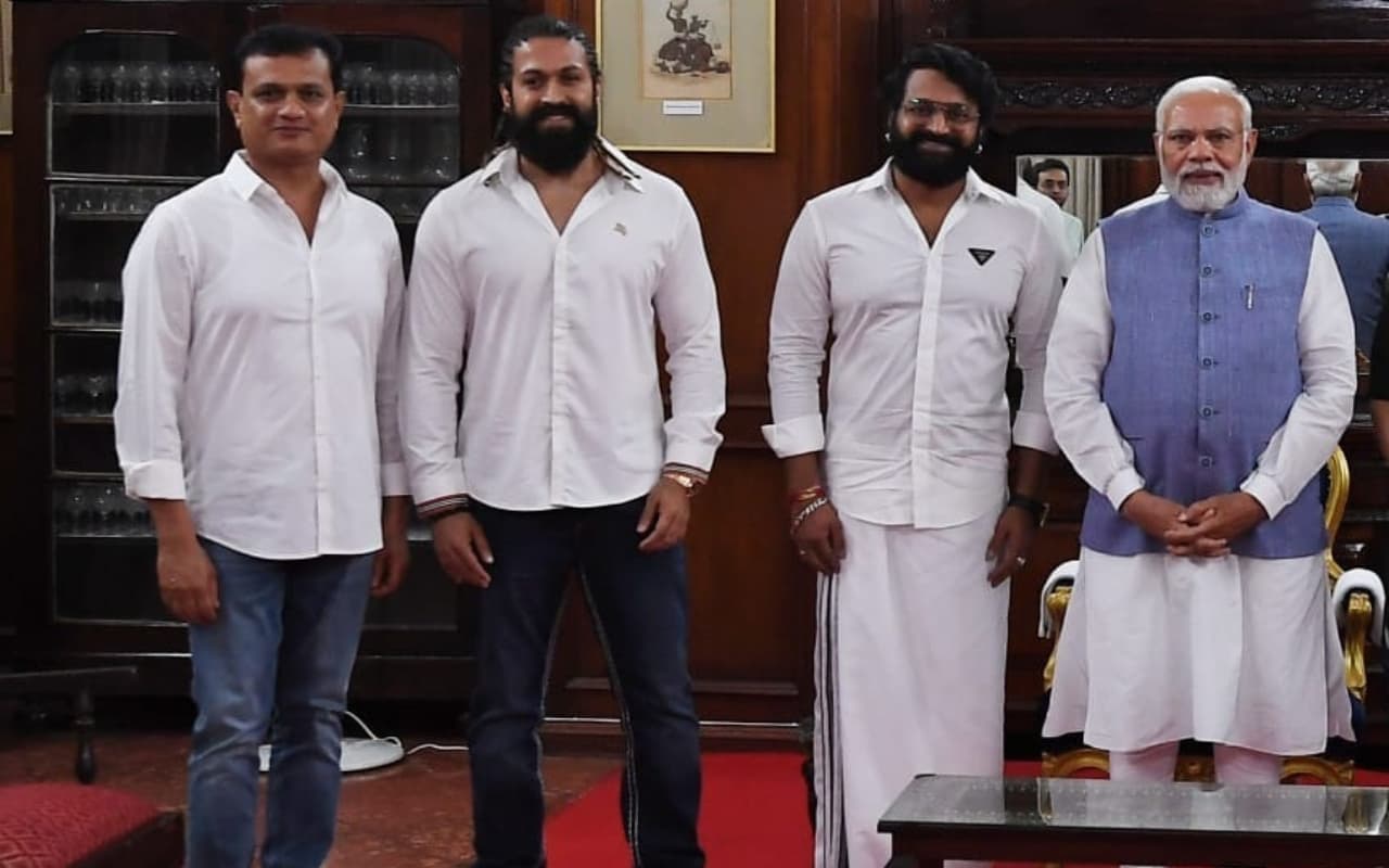 KGF स्टार यश और कांतारा एक्टर ऋषभ शेट्टी ने की पीएम मोदी से मुलाकात, इन खास मुद्दों पर की चर्चा