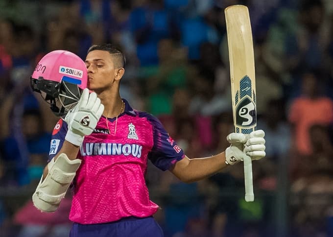 IPL 1000th Match: एक मैच, 5 अवॉर्ड, शतक के बाद मालामाल हुए यशस्वी जायसवाल, जानें कितनी मिली प्राइज मनी
