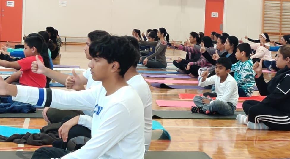 विश्व योग दिवस 2022: एक संत ने 1964 में बिहार में बनाया दुनिया का पहला योग विद्यालय, योग नगरी बनी मुंगेर
