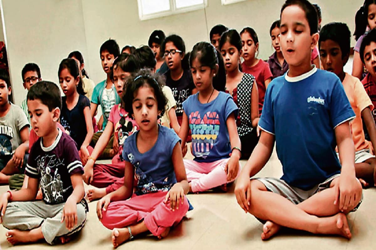 झारखंड के स्कूलों में दिया जाएगा योग का प्रशिक्षण, जानें क्या है इसका उद्देश्य