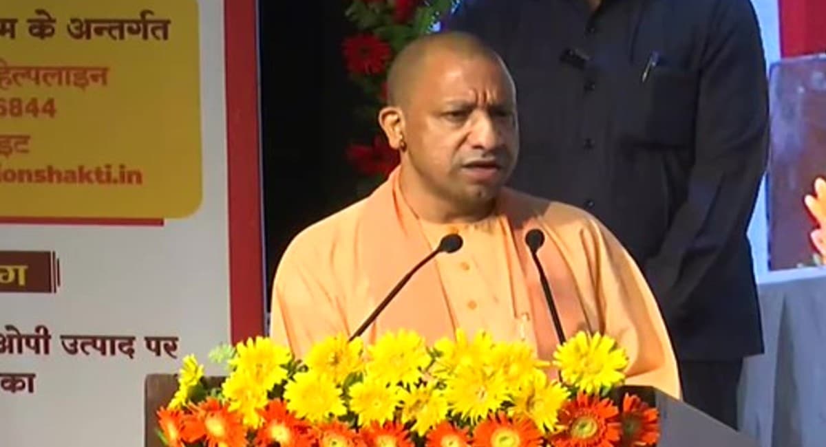UP Election 2022: सीएम योगी ने विपक्ष पर बोला जमकर हमला, बताया क्यों किया एंटी रोमियो स्क्वॉड का गठन