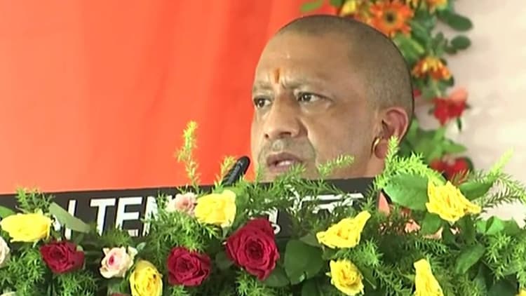 UP Election 2022: सपा ने सीएम योगी की भाषा सुधरवाने के लिए लिखा पत्र, ECI से कुछ यूं दर्ज कराई आपत्ति...