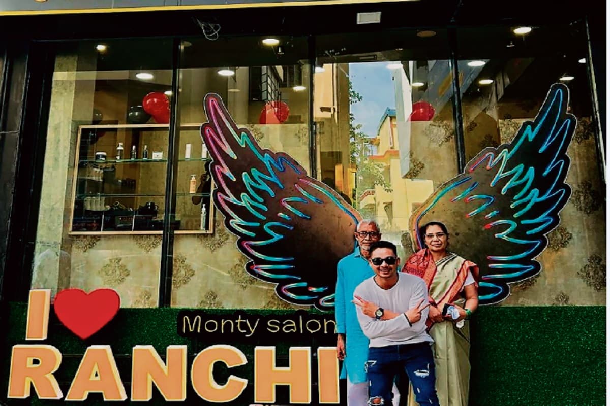 झारखंड का युवा महताब आलम बना यू-ट्यूब सेलिब्रिटी, युवाओं को दे रहे रोजगार, ऐसे हुई सफर की शुरुआत