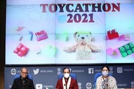 UGC Toykathon 2021 : खिलौना बनायें, गेम डिजाइन करें और पायें 50 लाख रुपये का इनाम, इस तारीख तक कर सकते हैं आवेदन