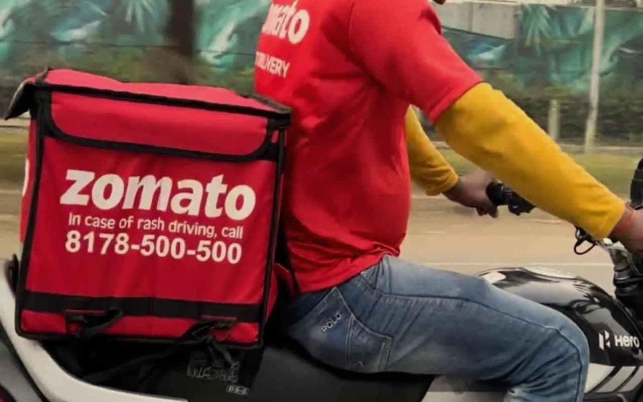 ऑर्डर लेने से इनकार करने पर Zomato Delivery Boy ने लड़की को मारा मुक्का, वीडियो शेयर कर सुनाई आपबीती