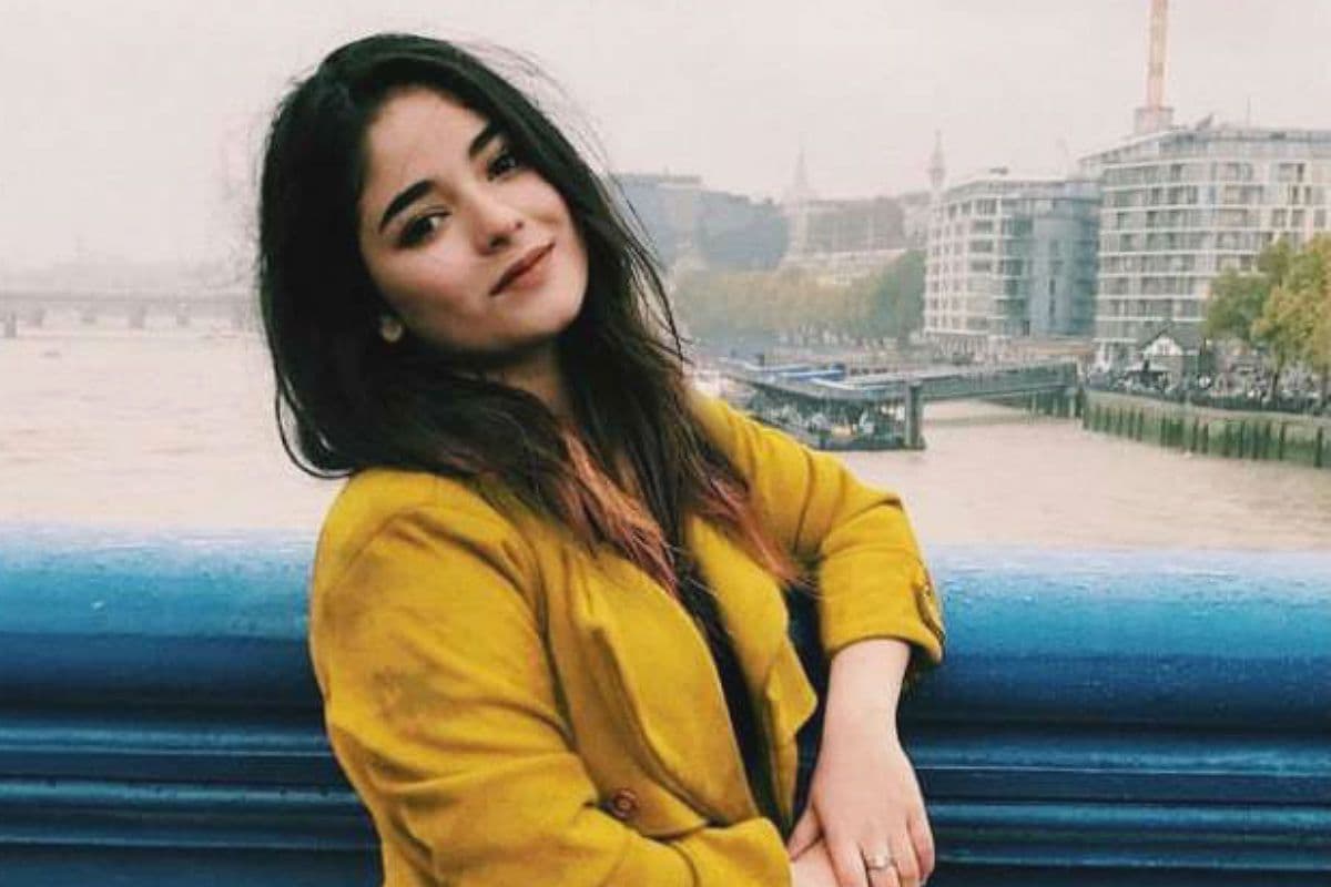 बॉलीवुड छोड़ चुकी ज़ायरा वसीम को अब इंटरनेट पर मौजूद अपनी PHOTOS से प्रॉब्लम, फैन्स से बोला- हटा दें मेरी सभी तस्वीरें