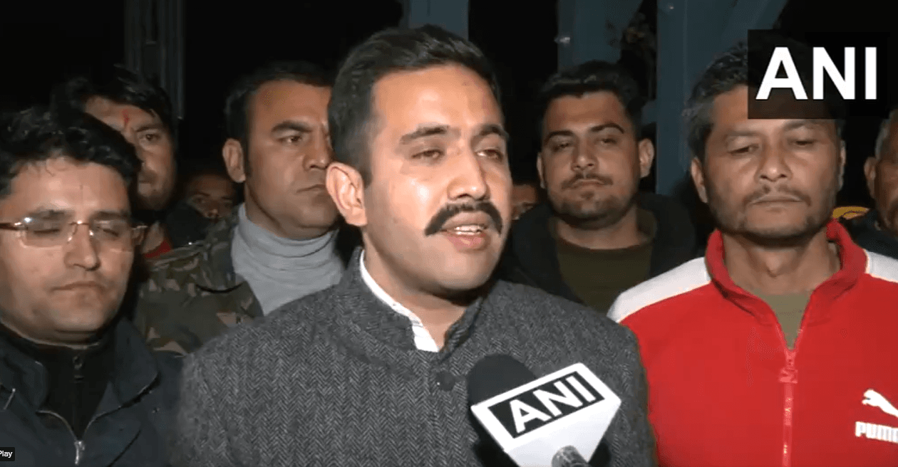 Himachal Political Crisis: बागी विधायक विक्रमादित्य सिंह ने वापस लिया इस्तीफा! क्या थम गया हिमाचल का सियासी संकट