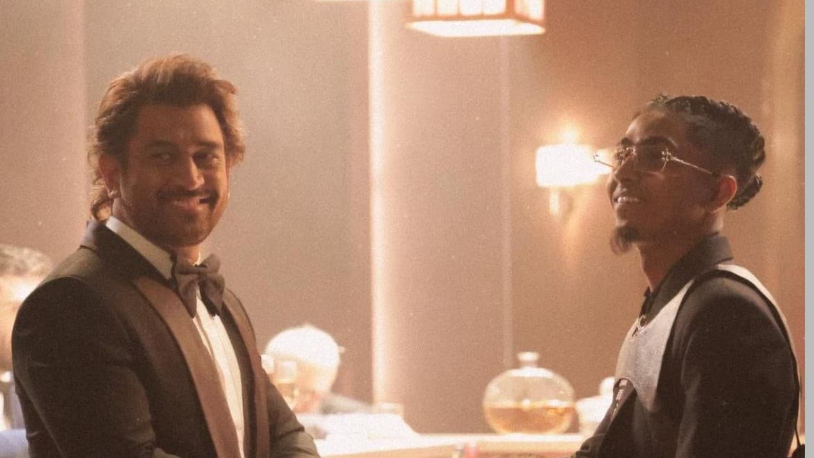 एमसी स्टेन के साथ काम करने पर MS DHONI पर भड़के फैंस, कहा ये क्या