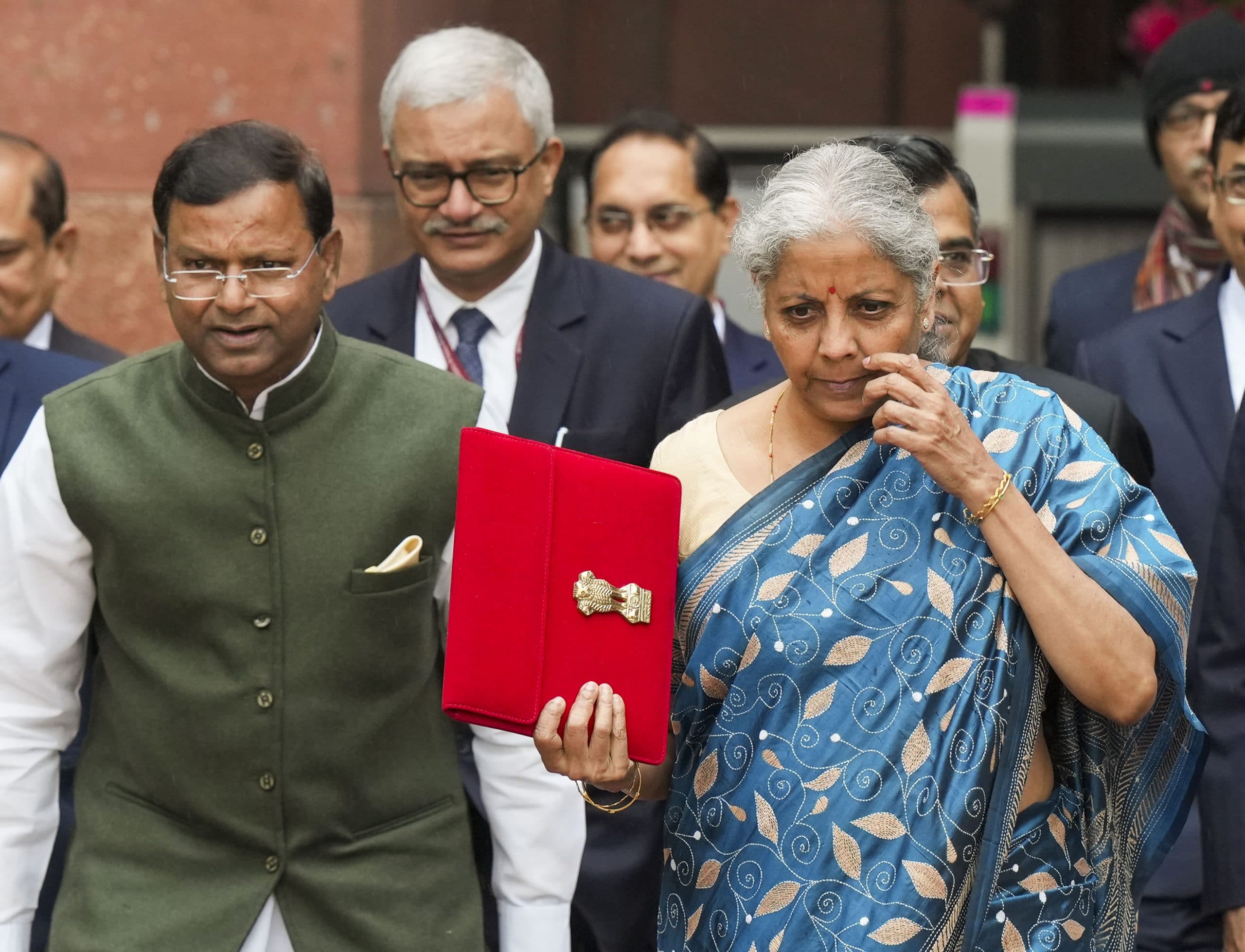 Health Budget 2024 : आशा वर्कर भी पाएंगी आयुष्मान योजना का फायदा, जानें और क्या बदला