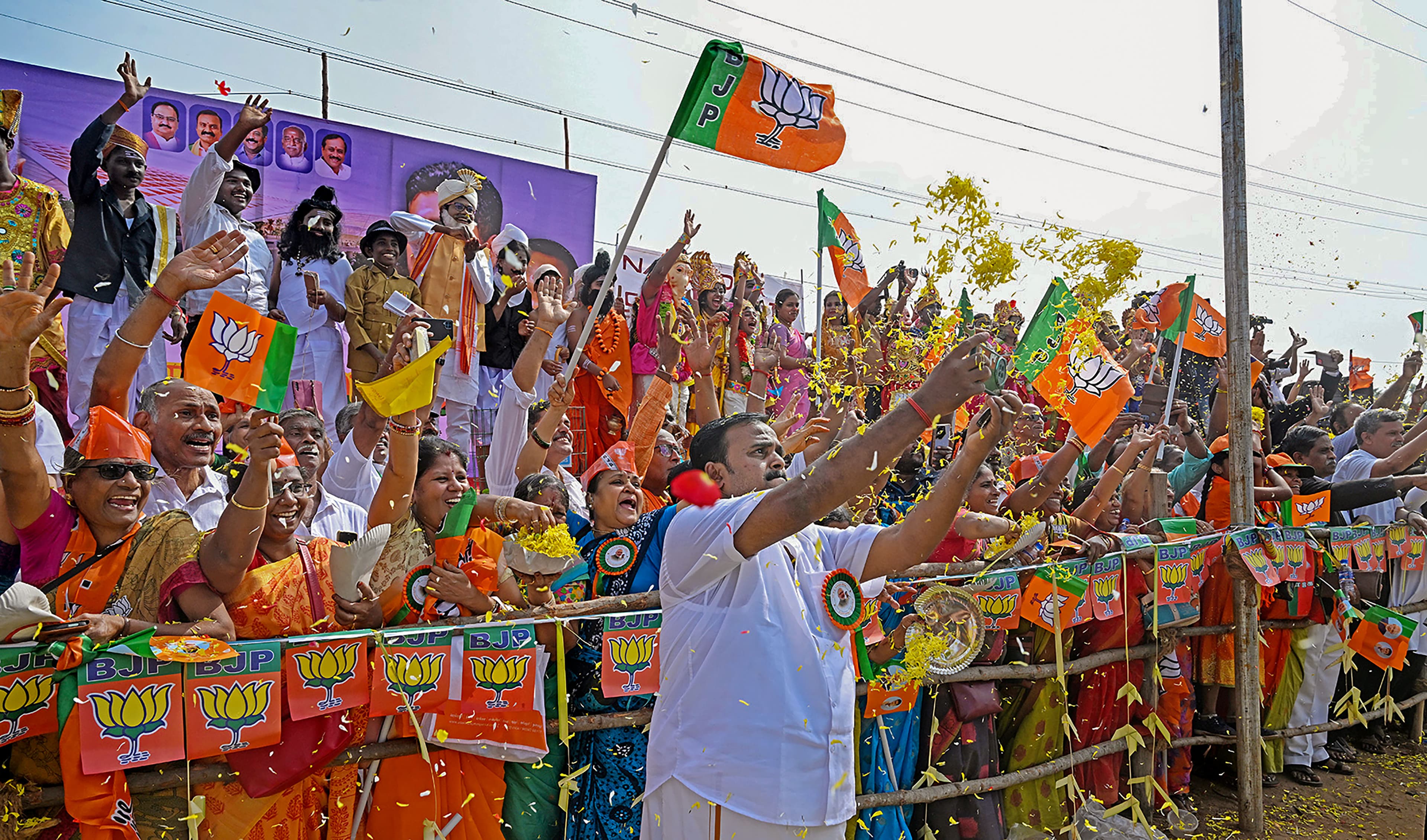 Lok Sabha Election: इन राज्यसभा सांसदों के लिए बीजेपी ने बनाया है खास प्लान! कुछ केंद्रीय मंत्री भी हैं शामिल