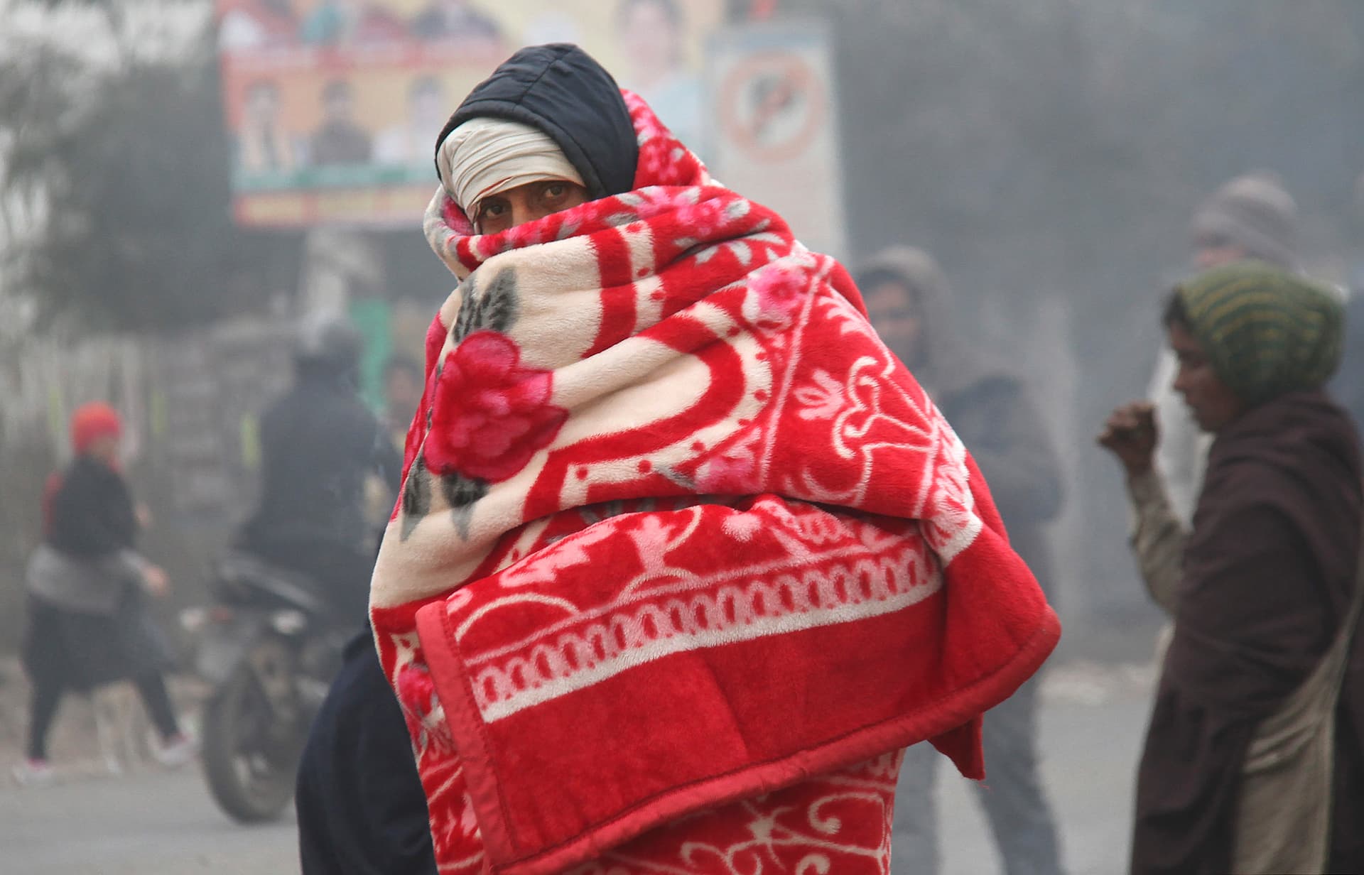 Weather Forecast : उत्तर भारत में और बढ़ेगी ठंड, बिहार-झारखंड में बारिश के आसार, जानें मौसम का हाल
