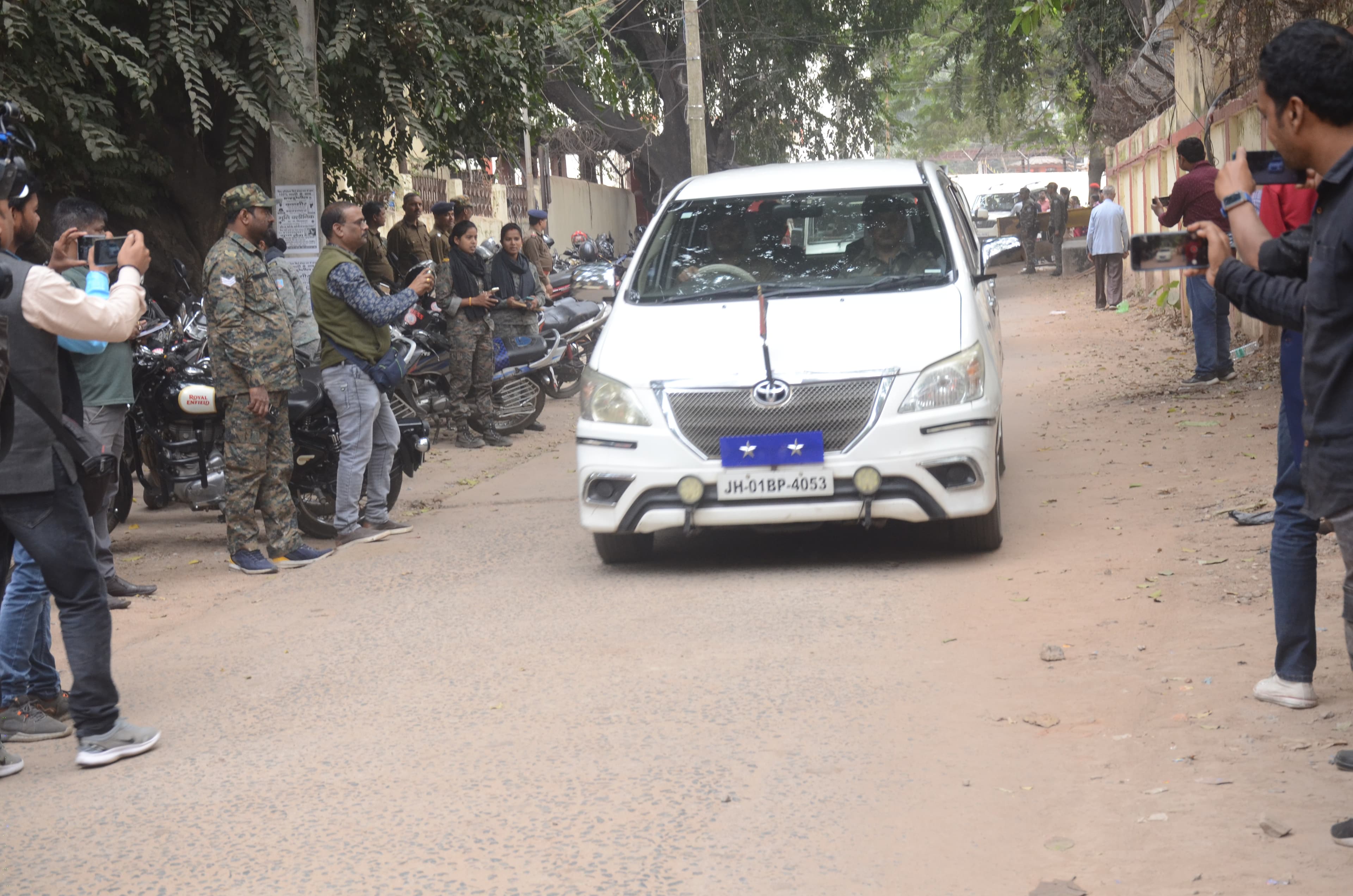 धनबाद : सीआईडी आईजी ने जेल में की हत्याकांड की जांच, कई जानकारी मिली