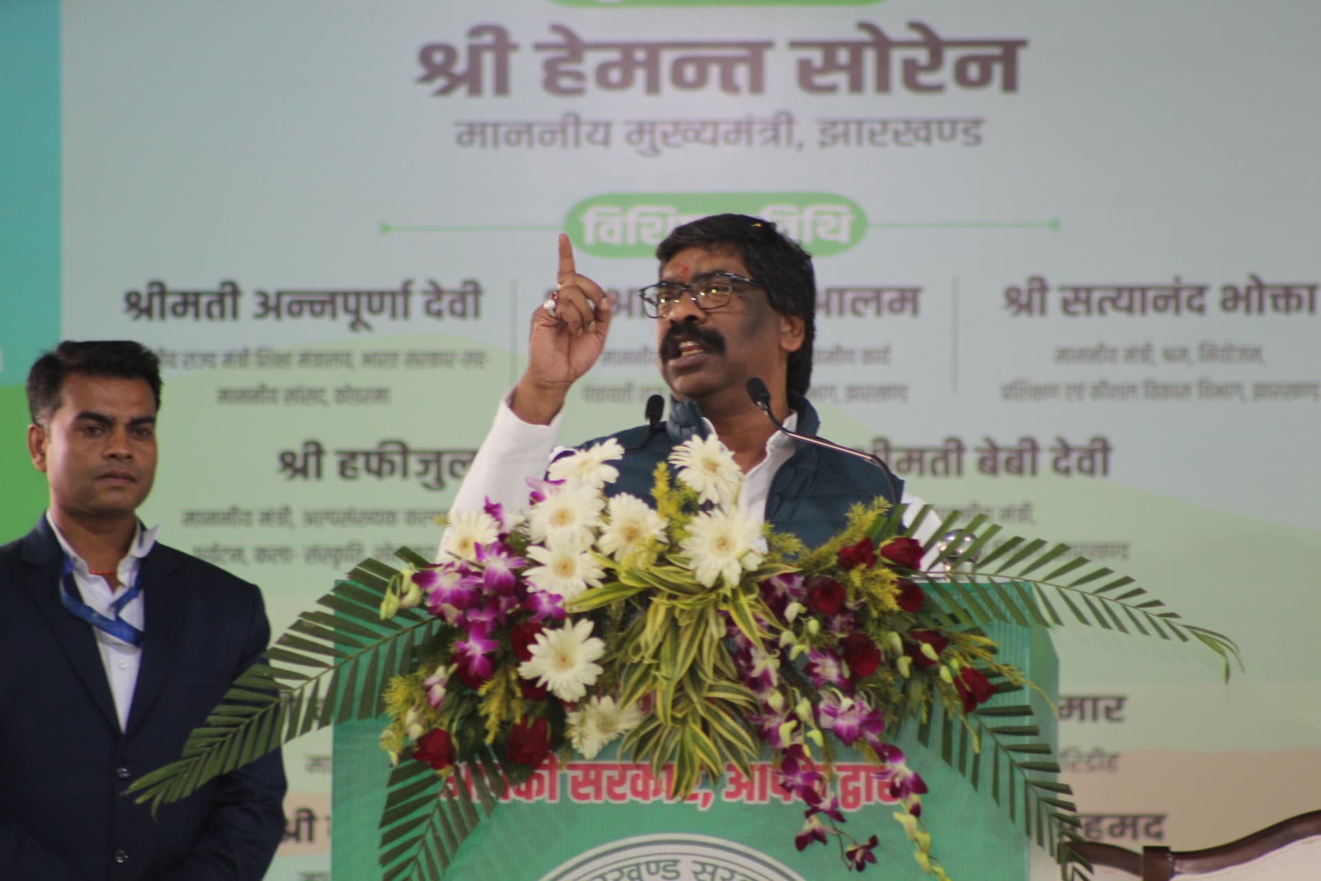 पहले कोरोना ने बर्बाद किया, अब विपक्ष षडयंत्र रच रहा है : हेमंत सोरेन