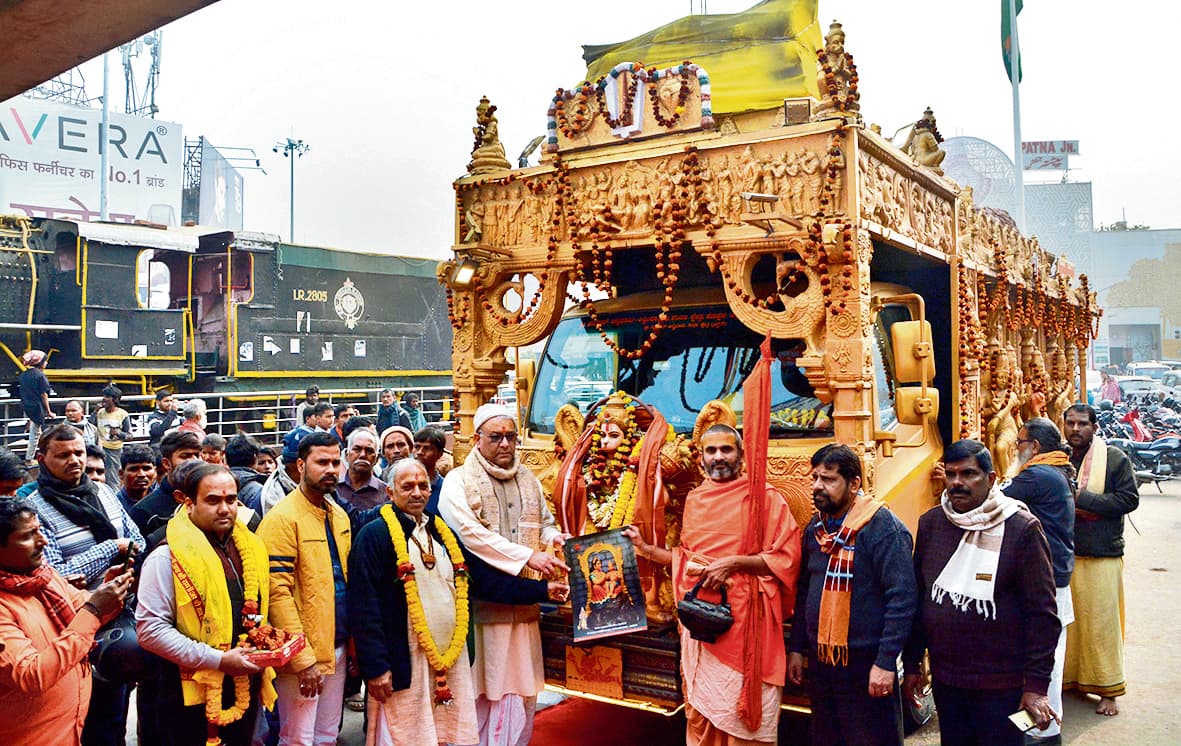 माता सीता का आशीर्वाद लेने किष्किंधा से निकले हनुमान जी का पटना में हुआ भव्य स्वागत, जनकपुर के लिए हुए रवाना