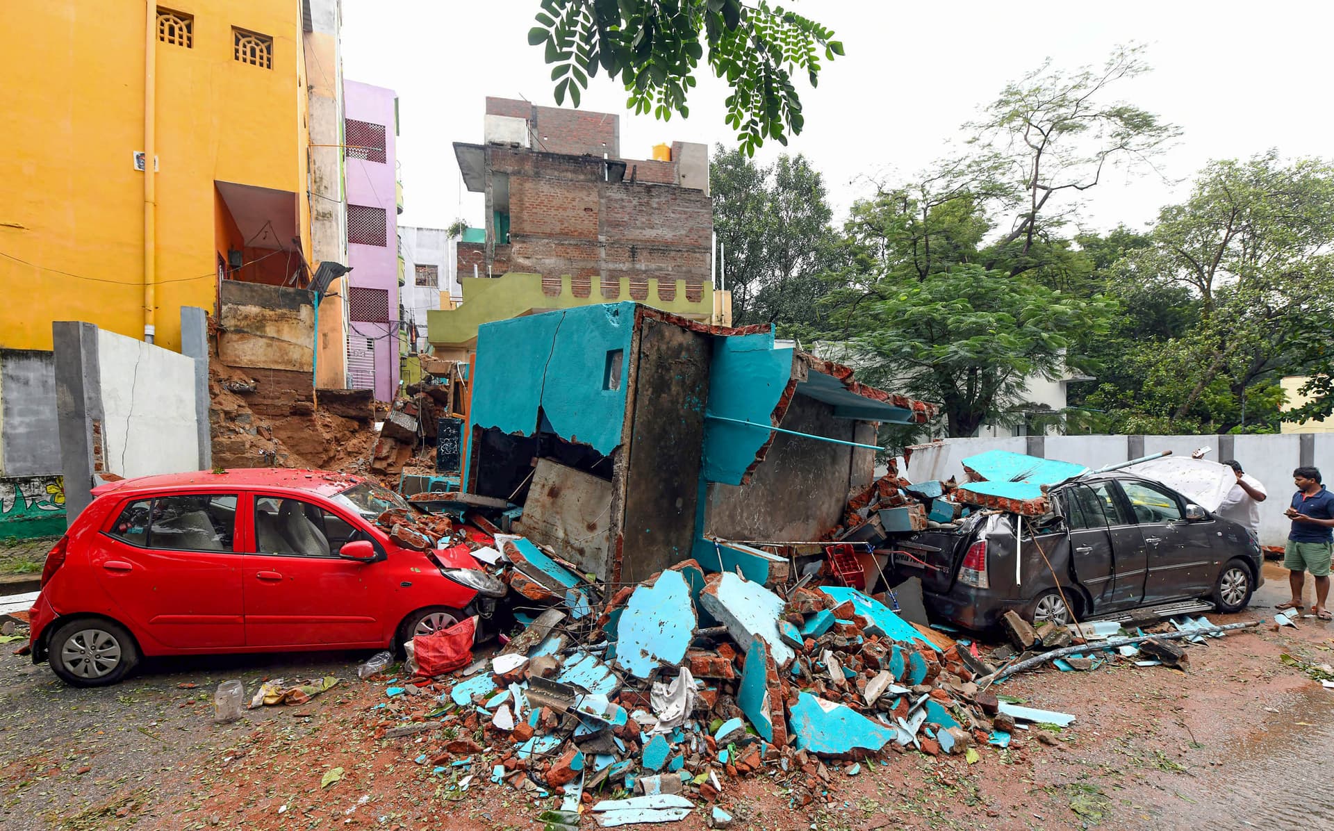 PHOTOS: Cyclone Michaung ने मचाई तबाही, ये तस्वीरें नहीं देखी होगी आपने!