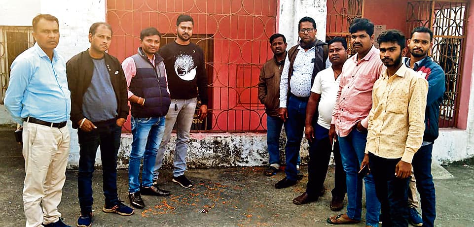 ओडिशा : एक माह में 100 रुपए को 400 बनाने की लालच में बामड़ा ब्लॉक के 1015 लोगों ने करोड़ों गंवाए