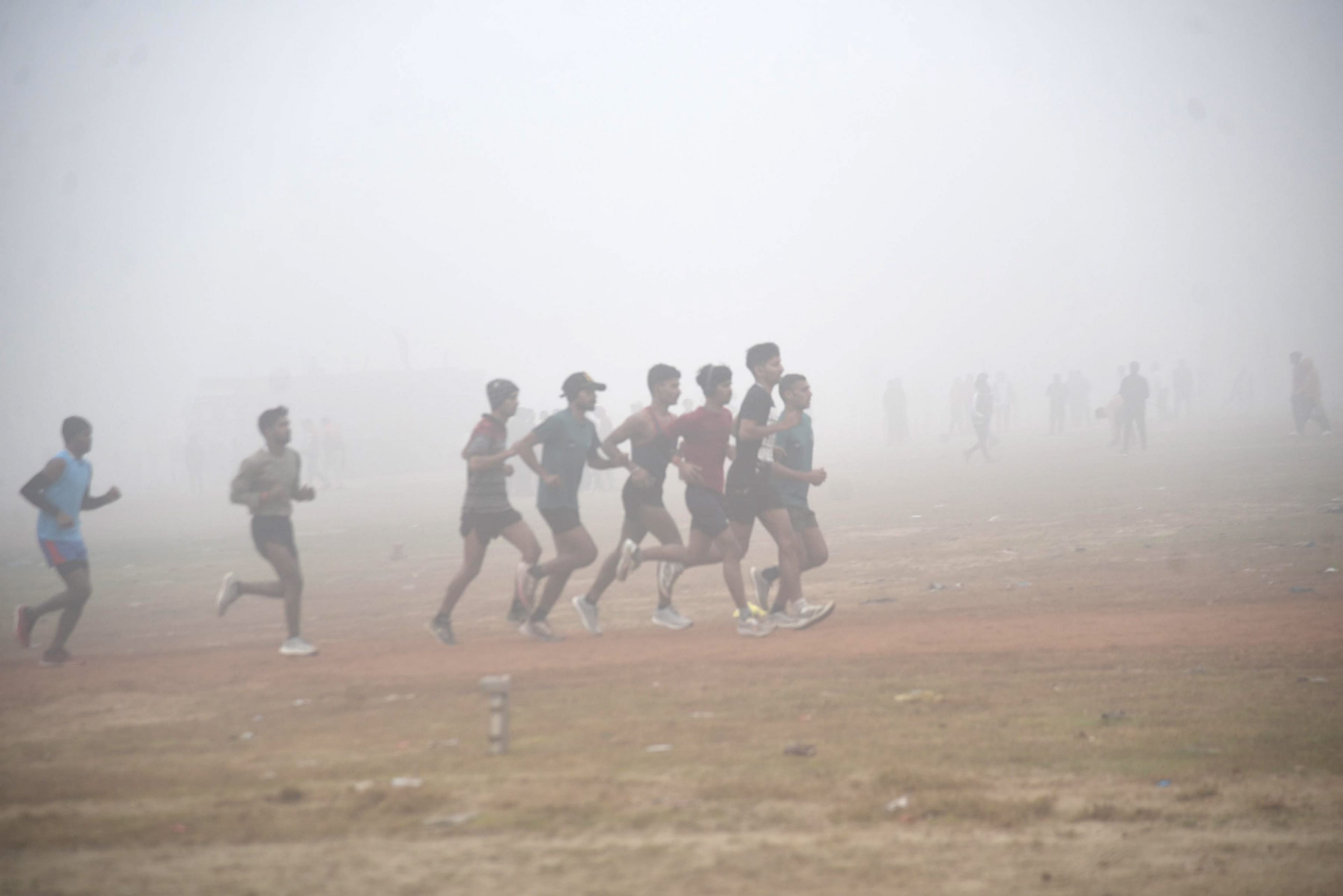 Kal Ka Mausam : खरना के दिन भी मौसम में रहेगी गर्मी, मंगलवार को 13 जिलों में छायेगा कुहासा