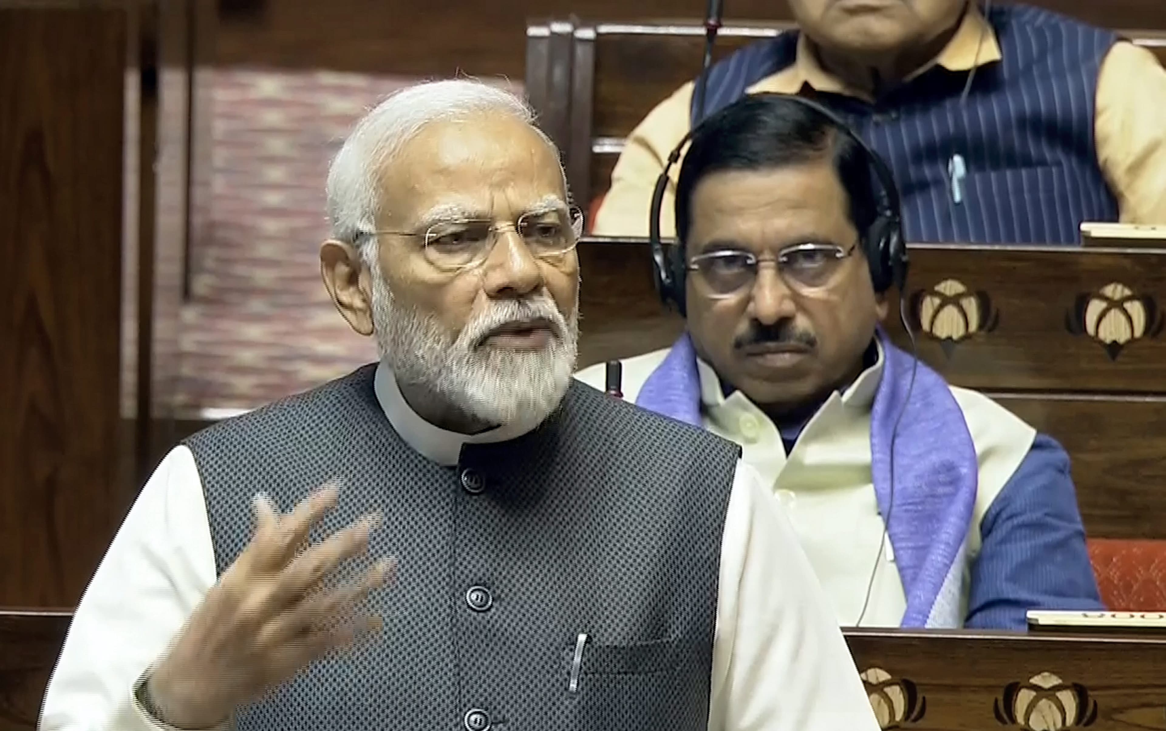 प्रधानमंत्री नरेंद्र मोदी ने पूर्व पीएम मनमोहन सिंह की जमकर की तारीफ