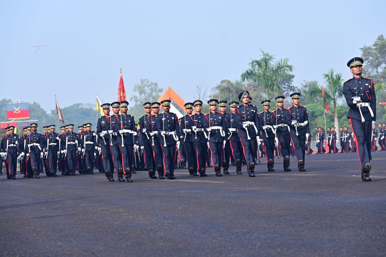 PHOTOS: बिहार के गया ओटीए से 128 कैडेट्स पासआउट, यूपी के सबसे ज्यादा 31 कैडेट, तीन बिहार के, सात विदेशी भी