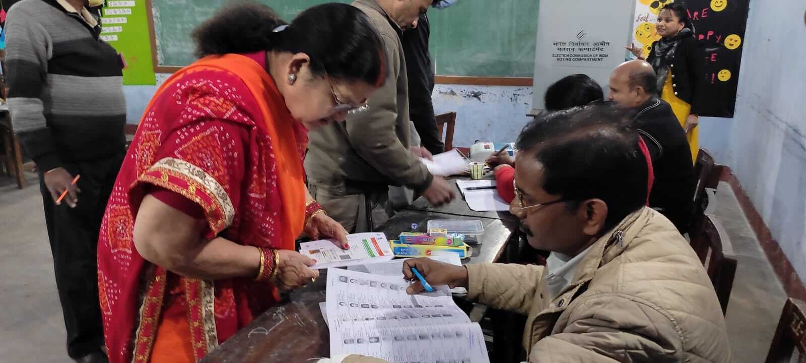 UP Chunav: कानपुर की मेयर प्रमिला पांडेय यूपी विधानसभा चुनाव में एक बार फिर चर्चा में, जानें अब क्या हुआ?