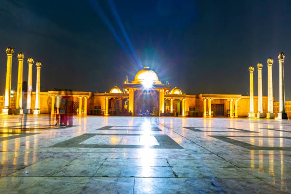 Happy New Year 2024: लखनऊ की इन पार्कों में सेलिब्रेट करें अपना नया साल, सैलानियों की उमड़ती है भीड़