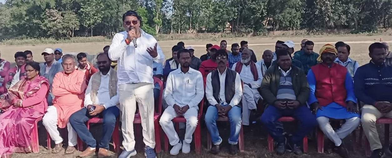 बोकारो : वेदांता इलेक्ट्रोस्टील काे देना होगा रैयतों और मजदूरों का हक