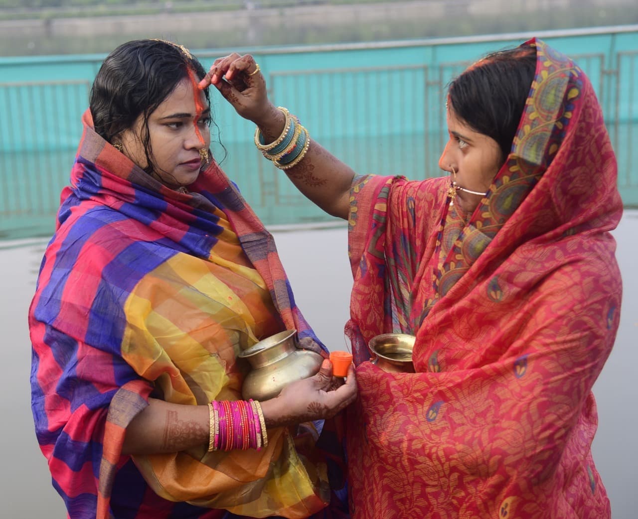 छठ को लेकर रूट डायवर्जन जारी, UP पुलिस की तैयारी पूरी, कोविड-19 प्रोटोकॉल फॉलो करने के निर्देश