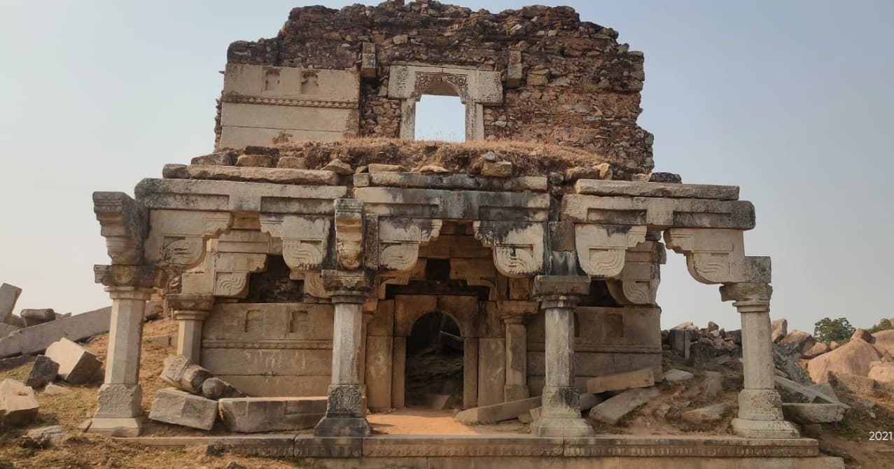 गुमला : वर्ल्ड हेरिटेज में शामिल है नवरत्न गढ़, नये साल में घूमने के साथ मिलेगी इतिहास की भी जानकारी