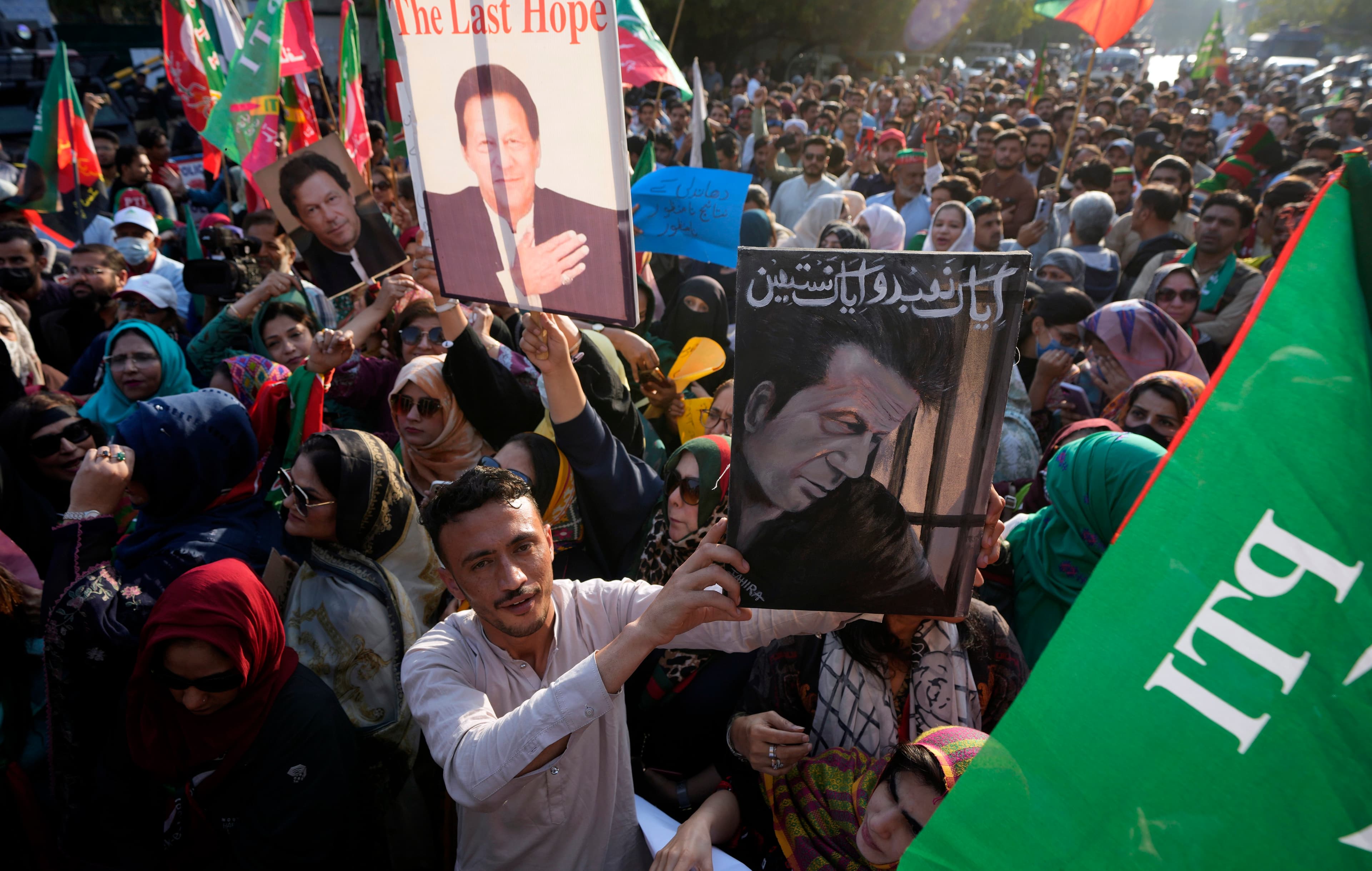 Pakistan Election Result: पाकिस्तान में अबकी बार गठबंधन सरकार! बड़ा सवाल.. किसके सिर सजेगा ताज