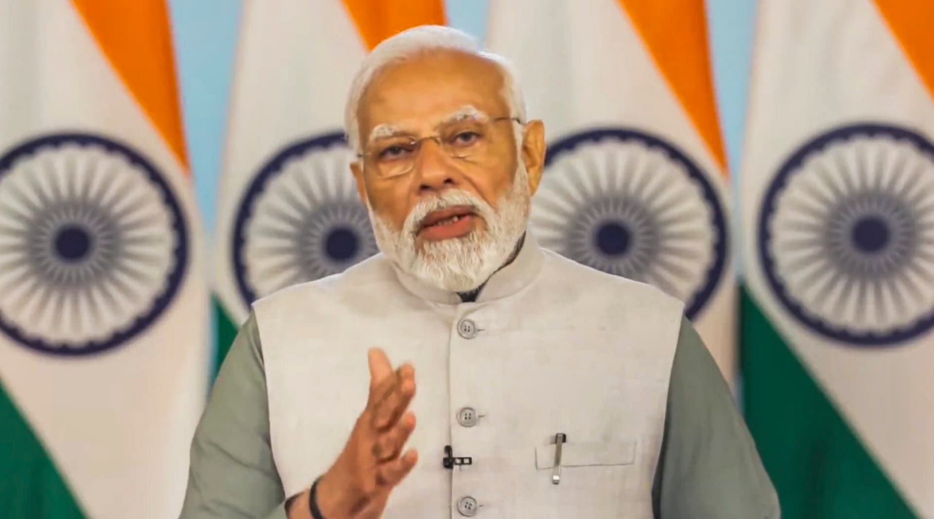 थैंक्स मोदी जी! पीएम नरेंद्र मोदी की एक मुलाकात के बाद हुआ खेला, 8 पूर्व भारतीय नौसैनिक जेल से आए बाहर