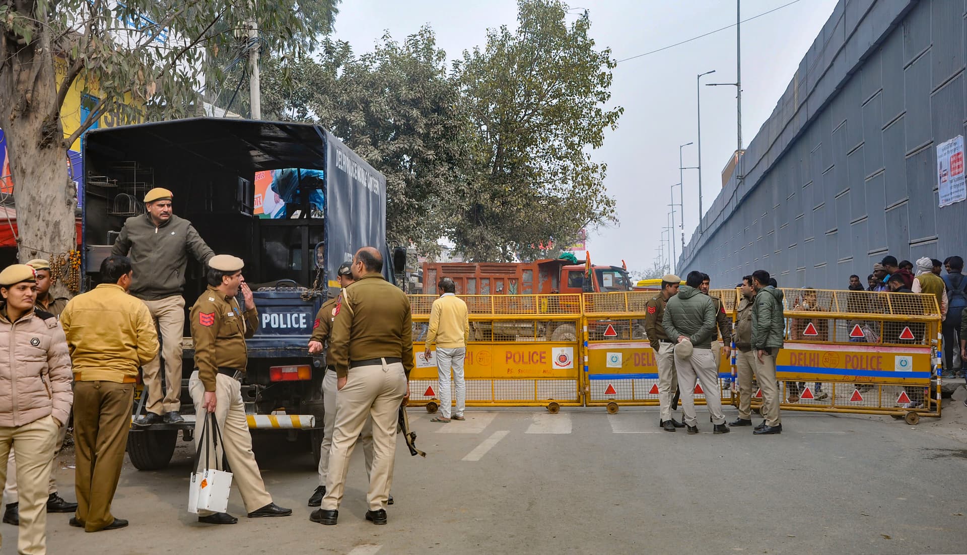 दिल्ली में एक महीने तक धारा 144 लागू, 30 दिनों तक इन चीजों पर रहेगी पाबंदी, जानें कारण