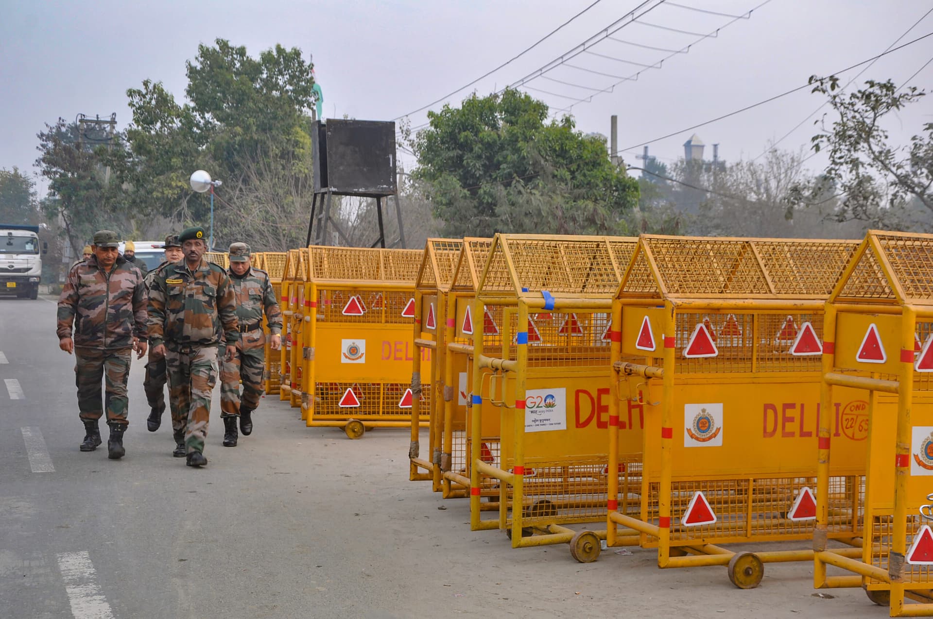 दिल्ली मार्च में शामिल होने ट्रैक्टर-ट्रॉलियां लेकर किसान तैयार, तीन केंद्रीय मंत्री आज करेंगे बातचीत