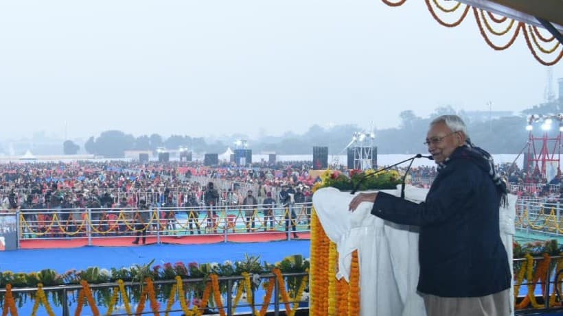 बिहार सरकार डेढ़ साल में 10 लाख लोगों को देगी नौकरी, सीएम नीतीश कुमार ने किया बड़ा ऐलान