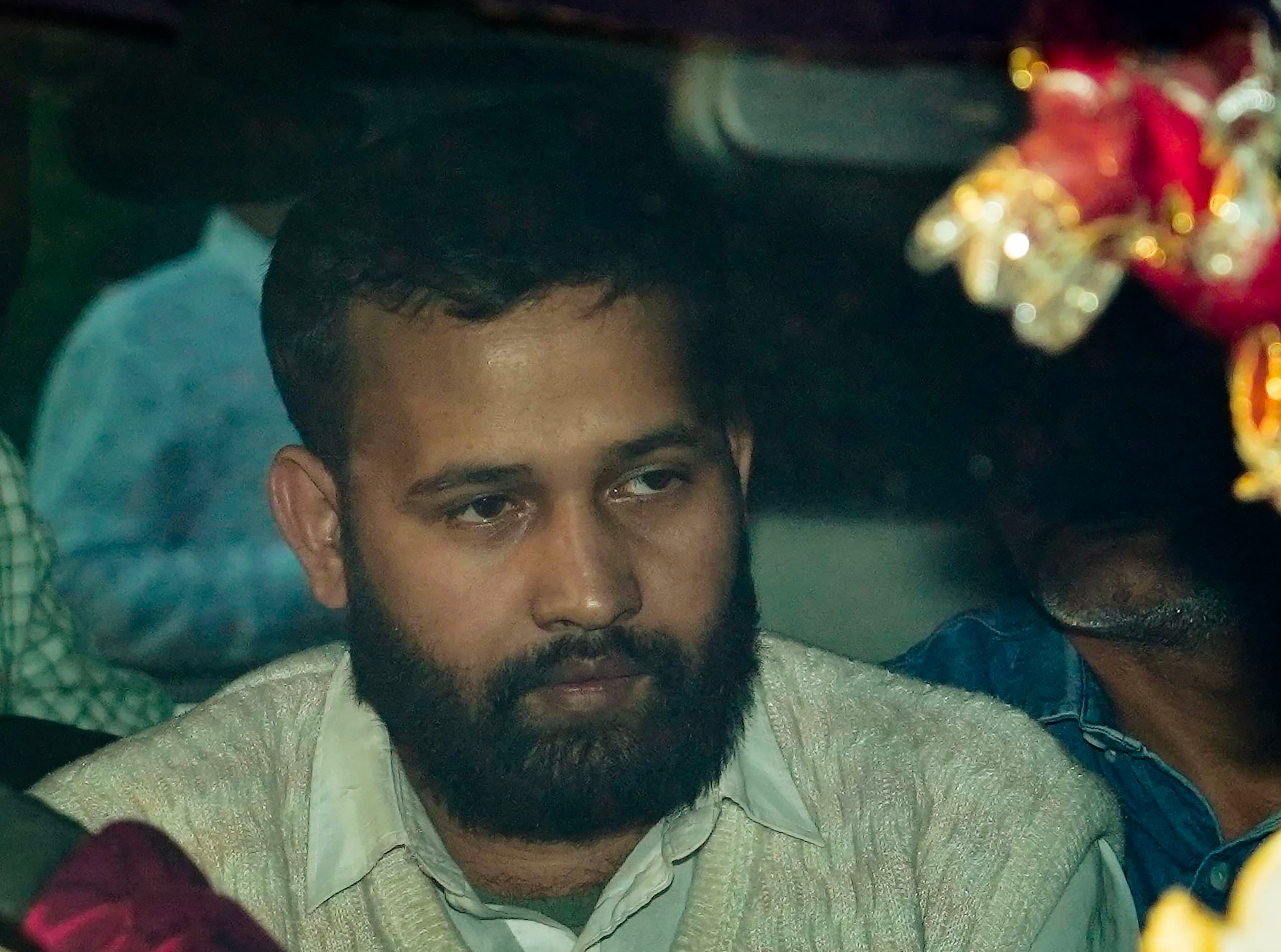 संसद में आत्मदाह! प्लान-A हुआ फेल तो प्लान-B पर ललित झा ने किया काम, हुआ ये खुलासा