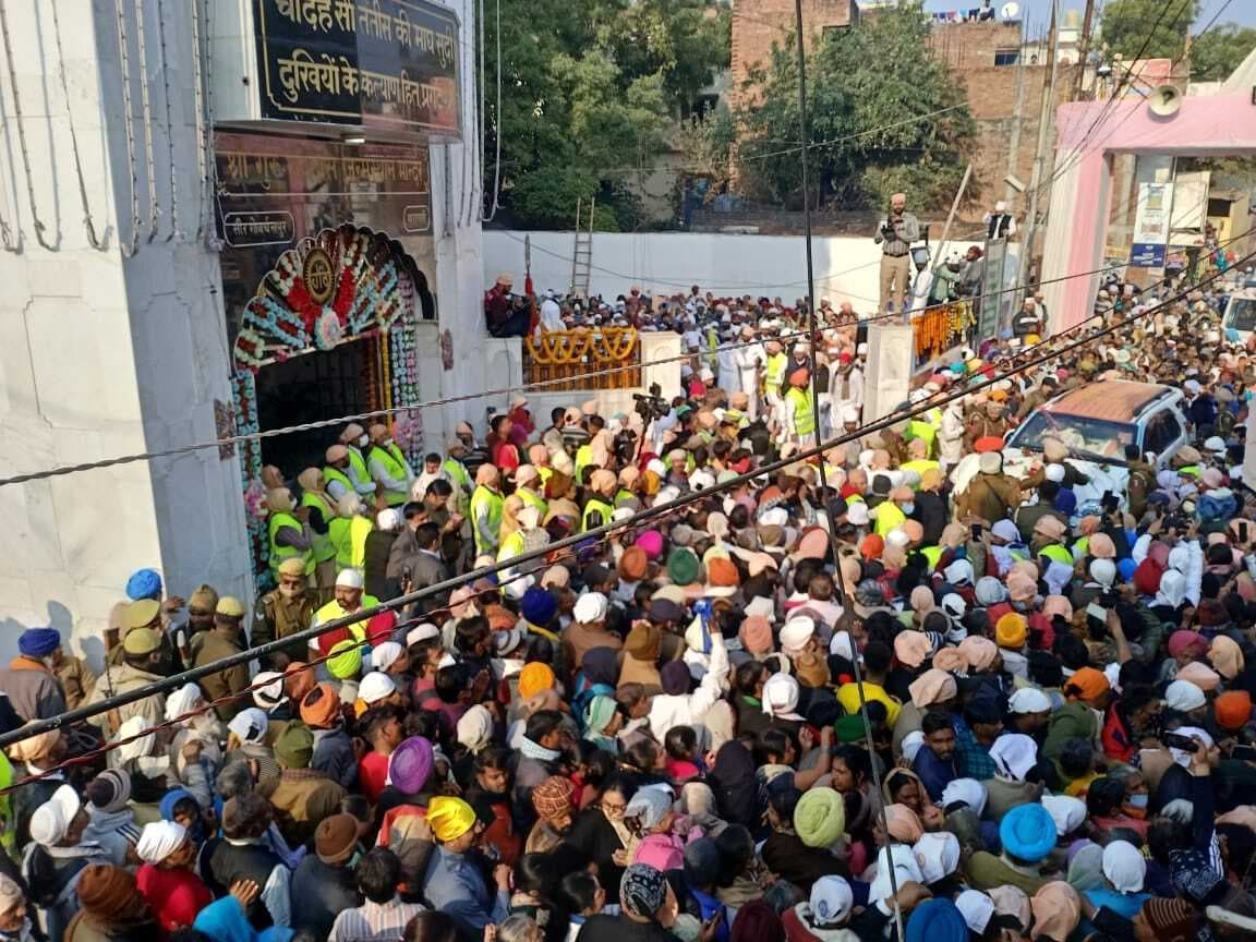 रविदास जयंती पर काशी में उमड़ा आस्था का जनसैलाब, आम आदमी से लेकर सीएम तक सभी भक्ति में डूबे