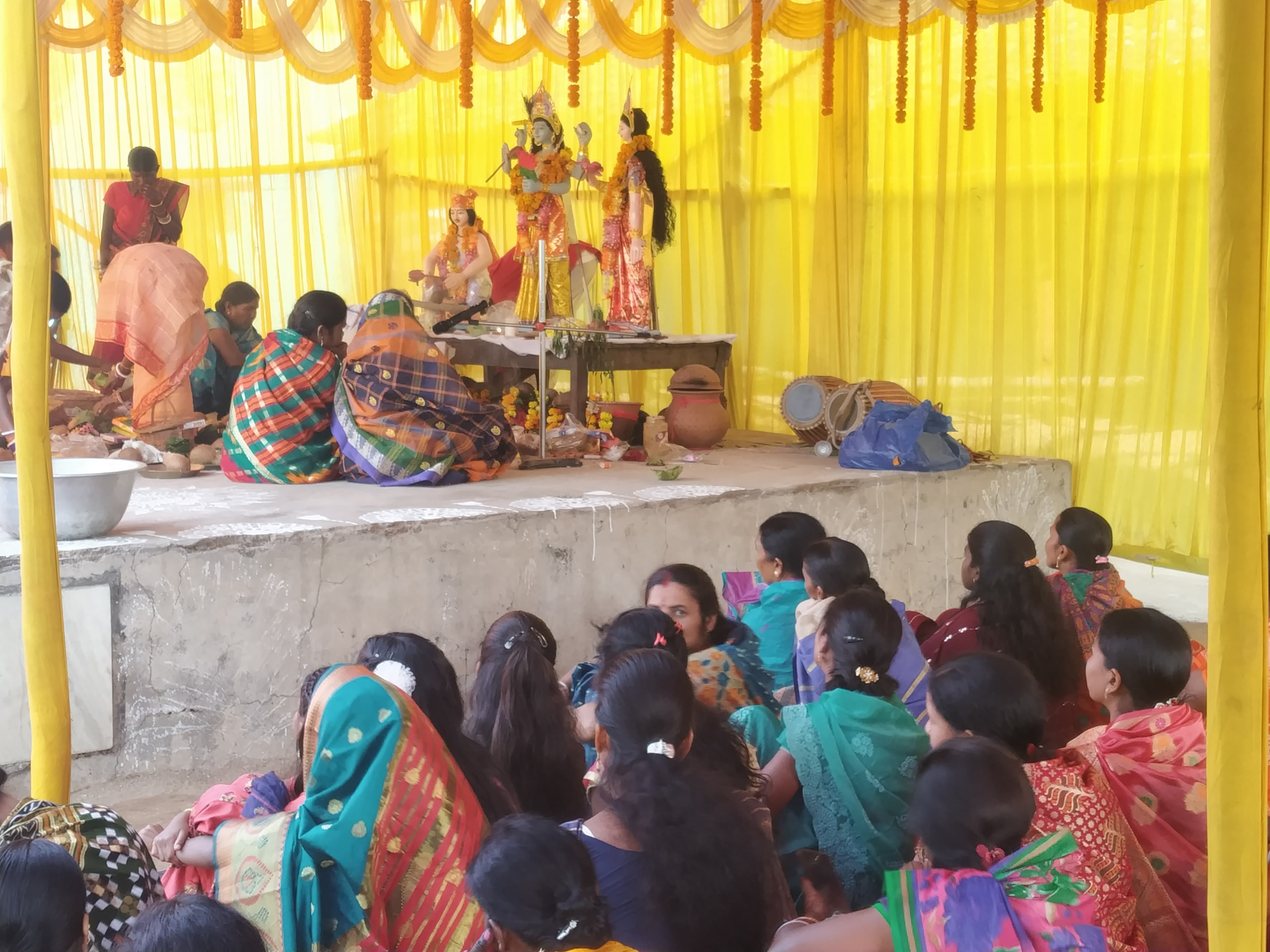 पश्चिमी सिंहभूम : कुराड़ पंचमी पर कुम्हार समाज ने की देवी-देवताओं पूजा