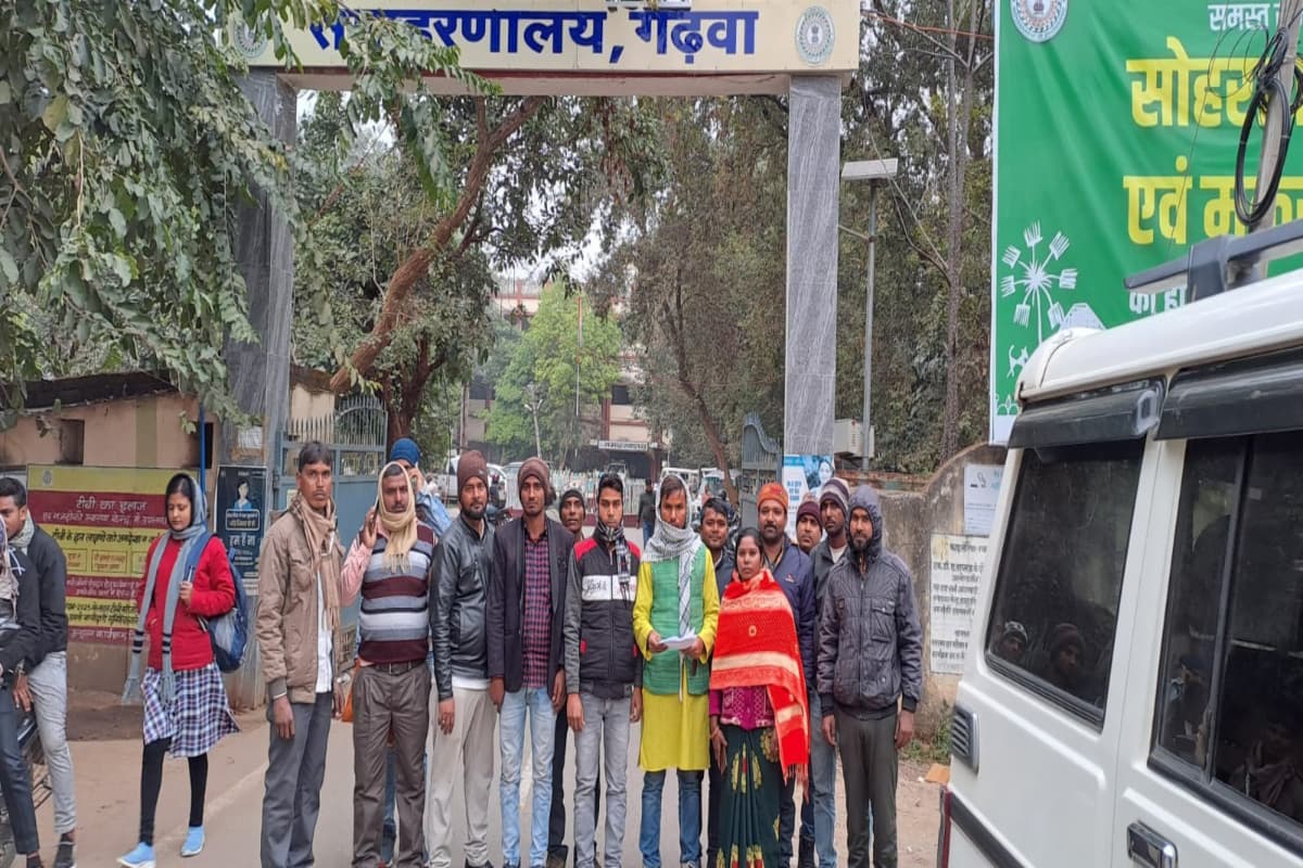 गढ़वा: बीडीओ पर वार्ड सदस्यों के साथ दुर्व्यवहार करने व धमकी देने का आरोप