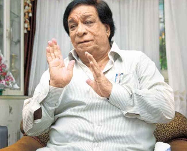 कादर खान की वापसी पर अमिताभ ने किया स्‍वागत, देखें वीडियो