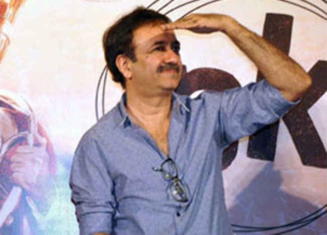 बाइक हादसे में घायल हुए राजकुमार हिरानी की हुई सर्जरी