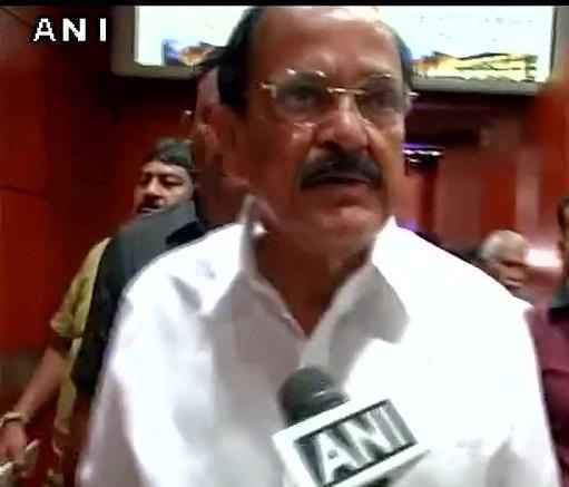 GST पर संसद सत्र बुलाने पर दो-तीन दिन में विचार करेगी सरकार : वेंकैया नायडू