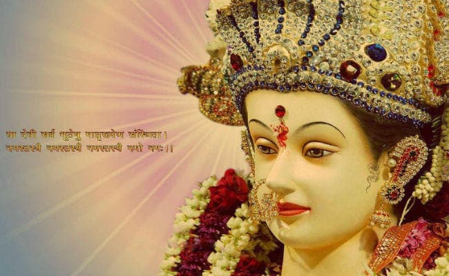 आज से शुरू हुई नवरात्र की पूजा, मंदिरों में उमड़ी श्रद्धालुओं की भीड़