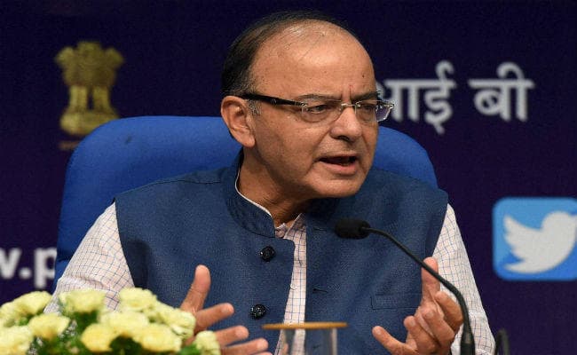 GST : सरकार के समक्ष 60,000 अधिकारियों को प्रशिक्षण देने की चुनौती