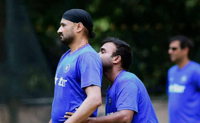 जब मैदान के बाहर आपस में भिड़ गये हरभजन, अश्विन