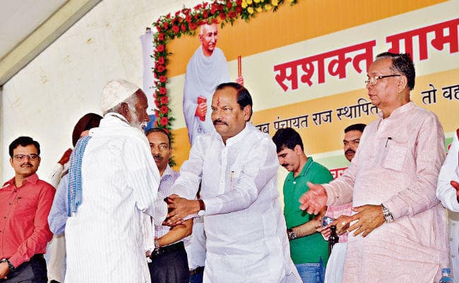 सीएम रघुवर दास ने कहा, नशा मुक्त पंचायत को मिलेंगे एक लाख