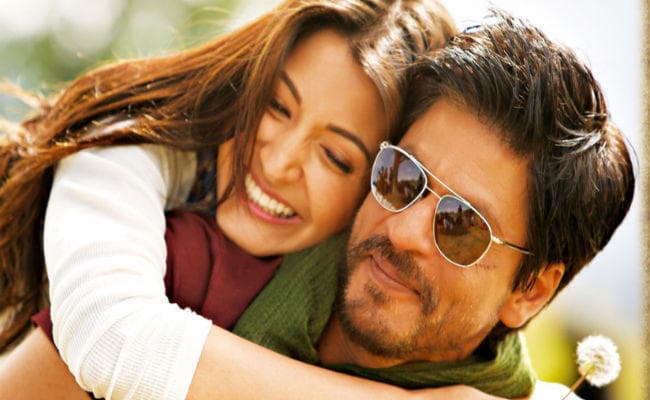 तस्‍वीरों में देखें शाहरुख-अनुष्‍का का बालकनी रोमांस, ‘द रिंग'' में फिर होंगे एकसाथ