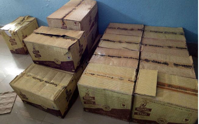 शेखपुरा के अवगिल में विदेशी शराब की खेप के साथ तीन धराये