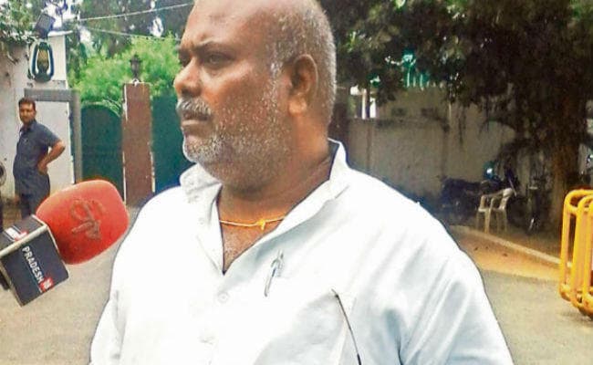 सुप्रीम कोर्ट से राजवल्‍लभ को झटका, कहा - क्‍यों ना जमानत रद्द कर दी जाए?