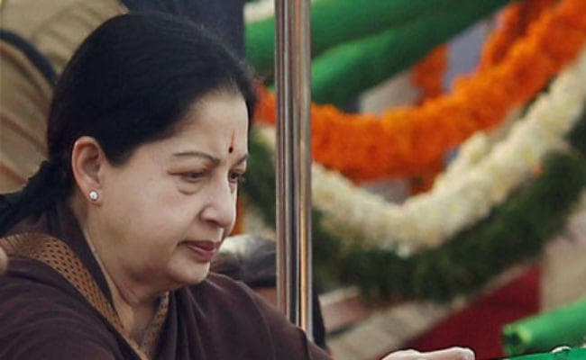 जयललिता अस्पताल में : गर्वनर ने मंत्रियों से बात कर सरकार के कामकाज की चर्चा की